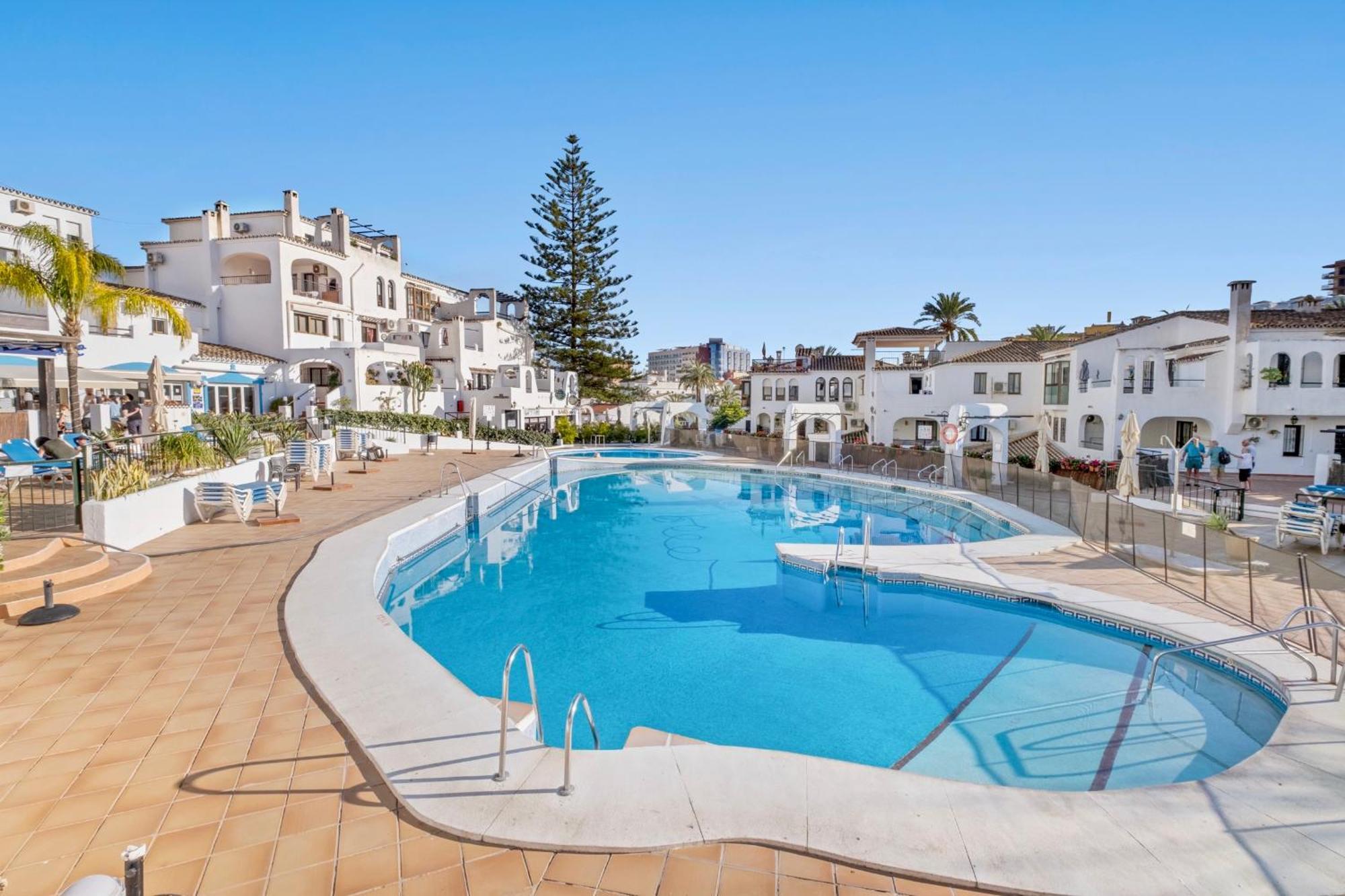 Pueblo Evita Holiday Benalmádena Exterior foto